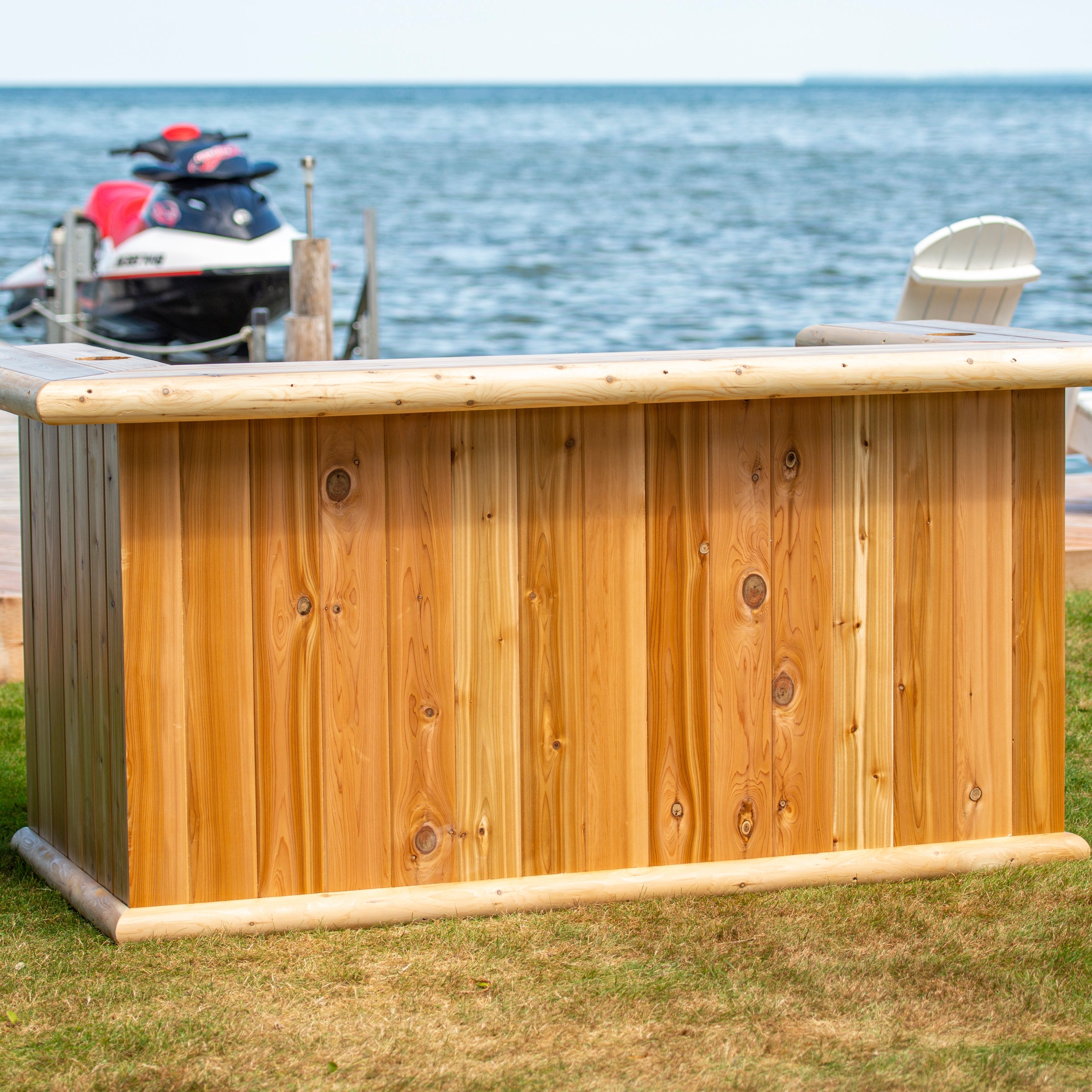Leisurecraft Tropical Paradise Tiki Bar with Cabinet and Fridge Opening