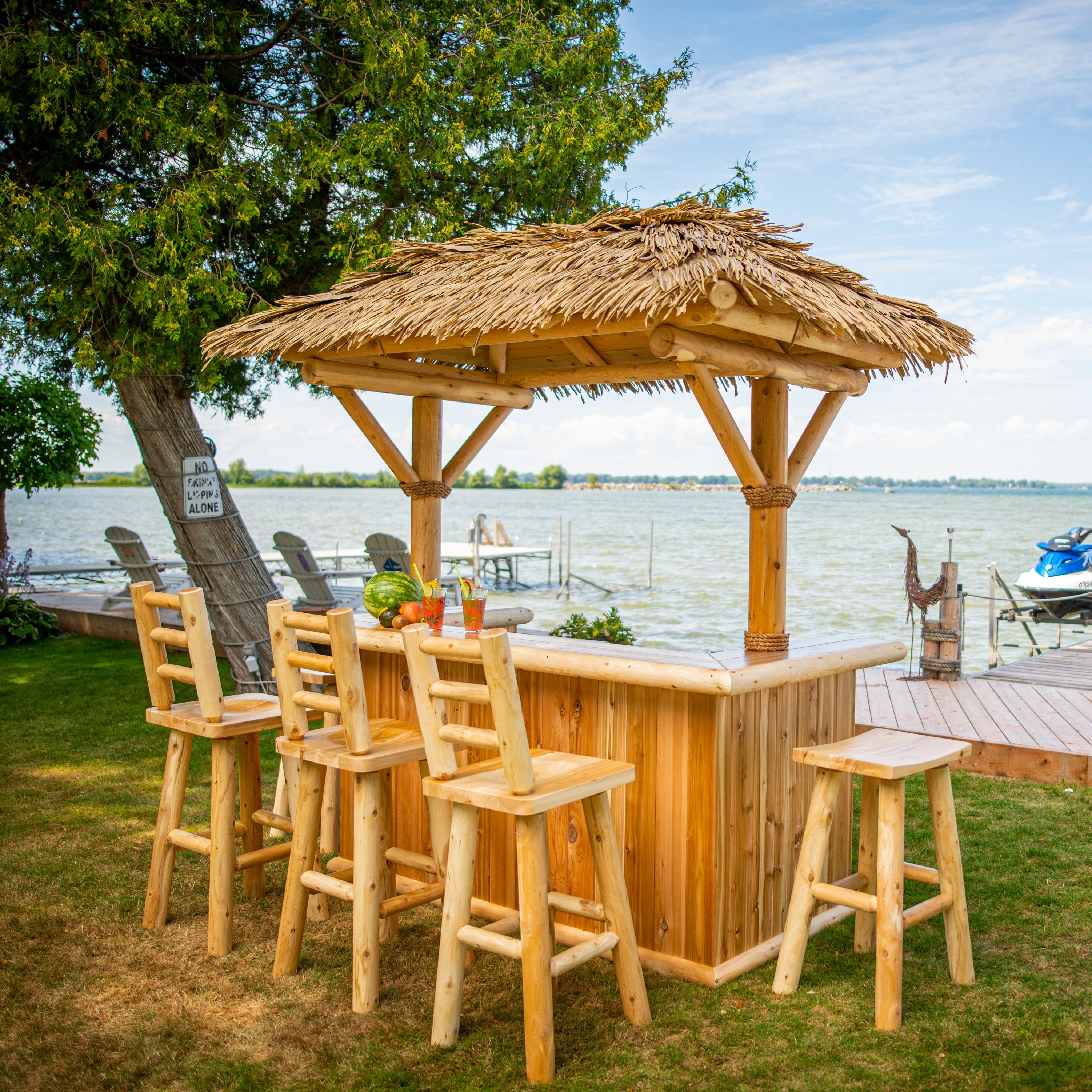 Leisurecraft Tropical Paradise Tiki Bar with Cabinet and Fridge Opening