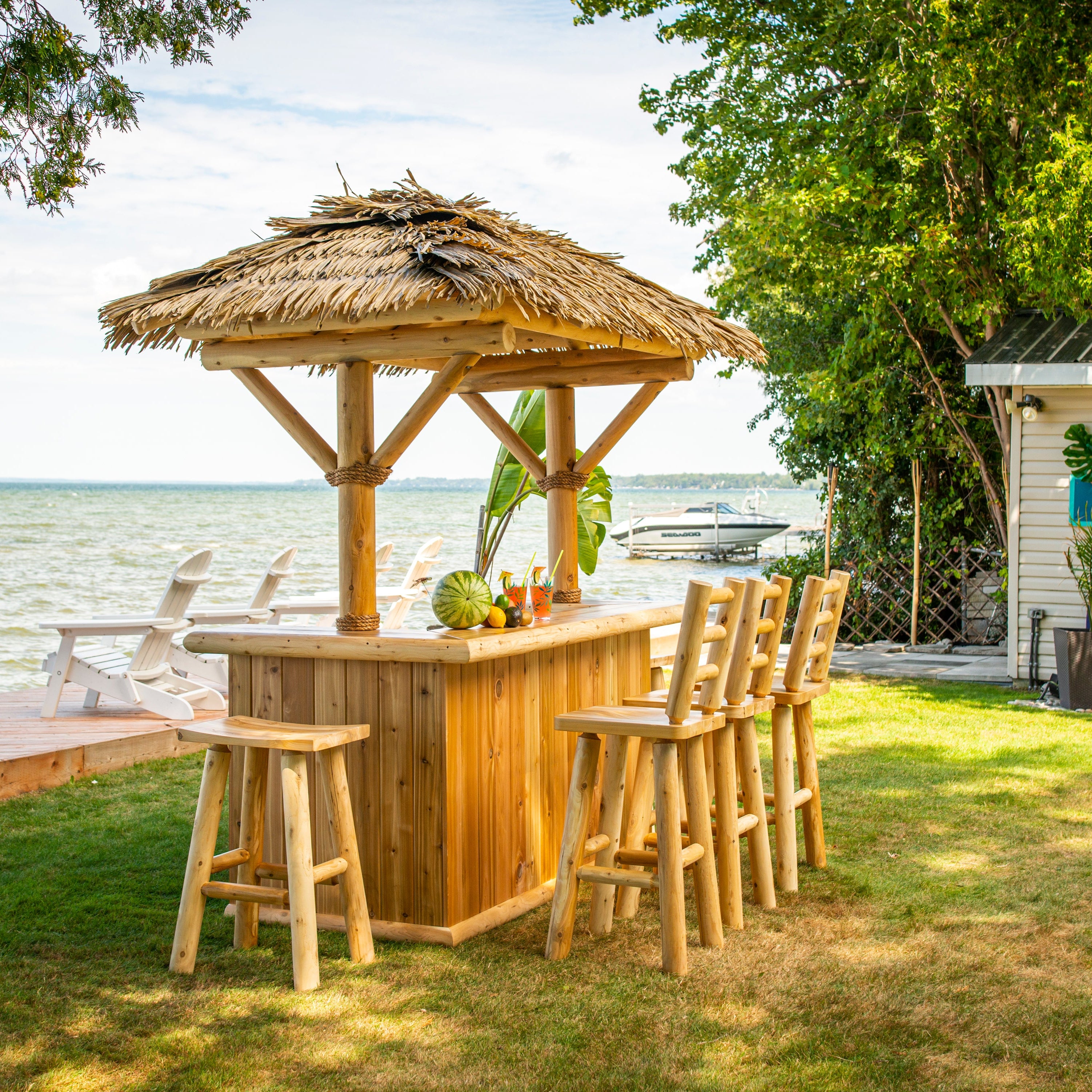 Leisurecraft Tropical Paradise Tiki Bar with Cabinet and Fridge Opening