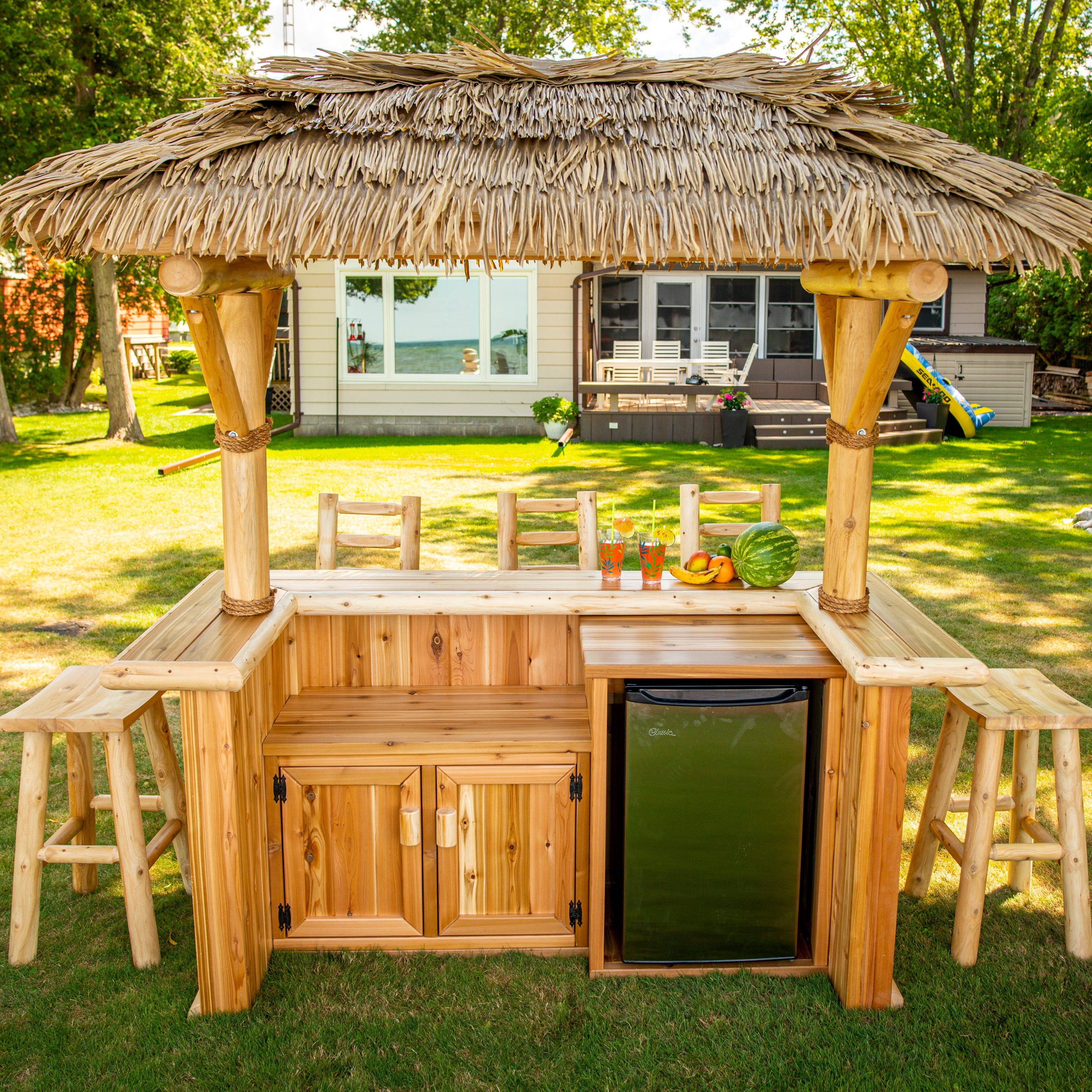 Leisurecraft Tropical Paradise Tiki Bar with Cabinet and Fridge Opening