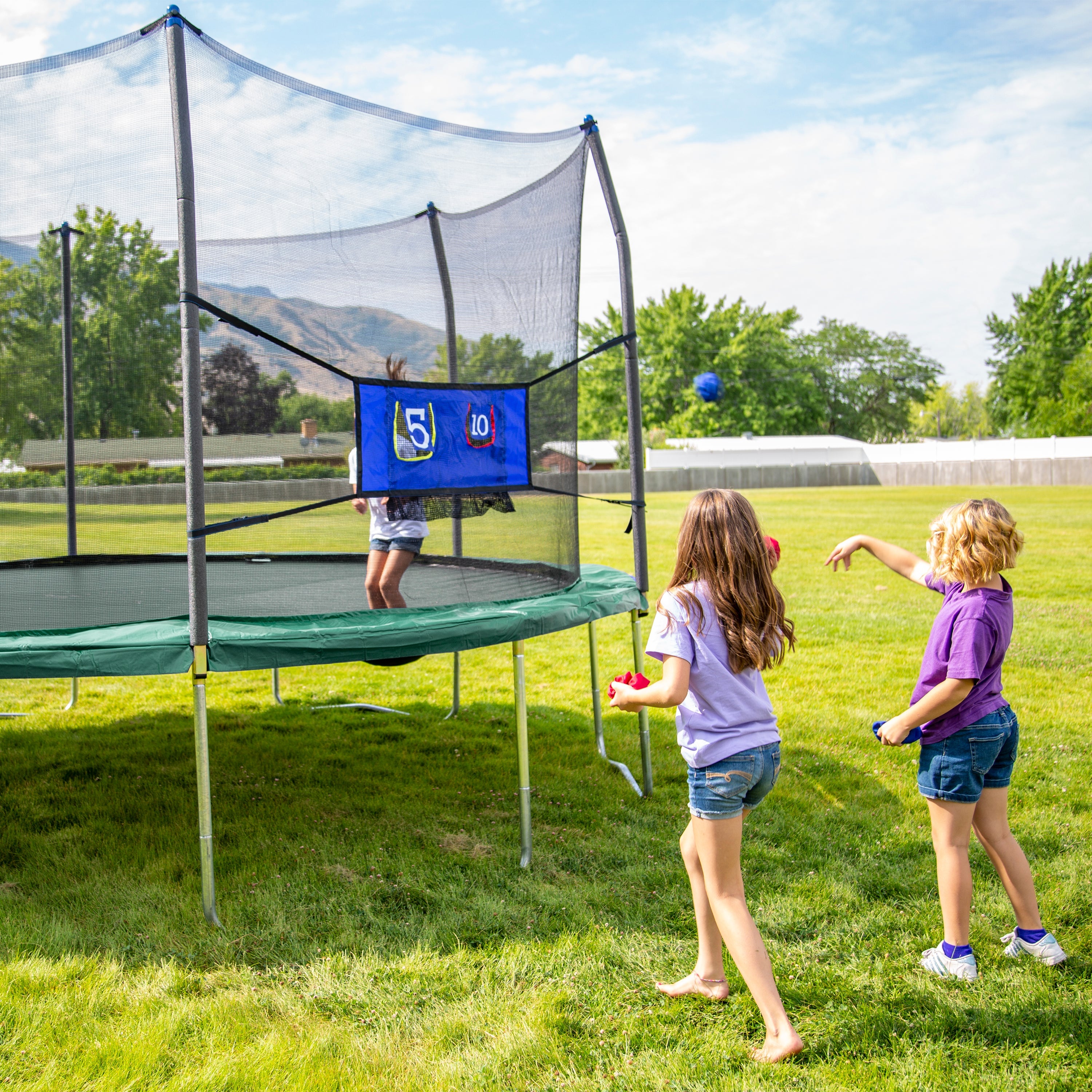 16' Oval Trampoline with Toss Game - Green
